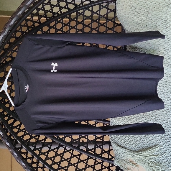 Under Armour Other - Men's Under Armour heat gear shirt